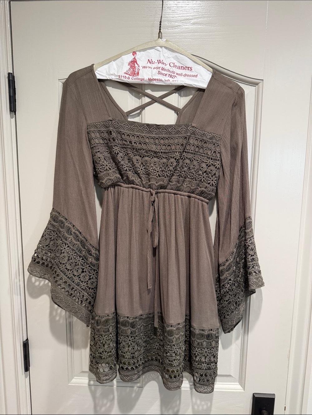 Bohemian Lace-Trim Long Sleeve Dress in Taupe